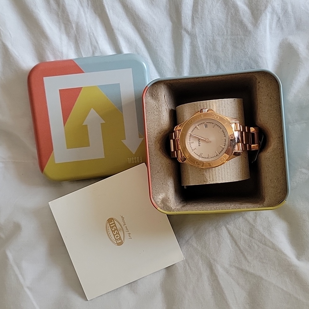 NWT Rose Gold Fossil Watch